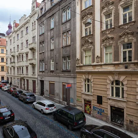 Wenceslas Square Cozy Modern Apartment